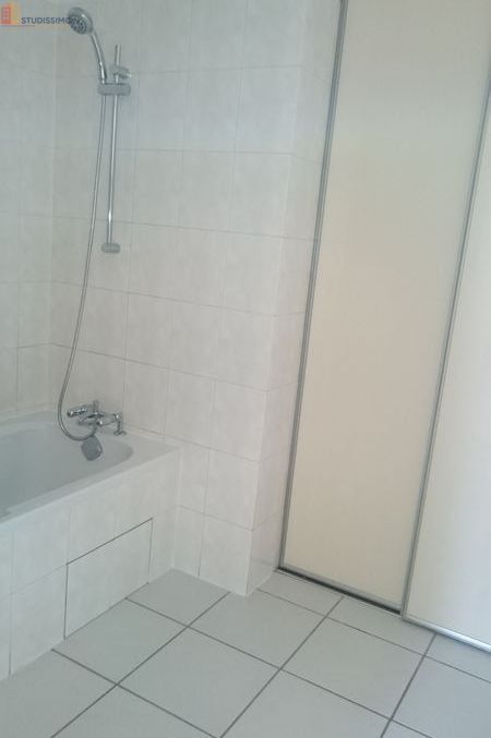 Studio 30m² Brive-la-Gaillarde centre - Parking disponible - Photo 5