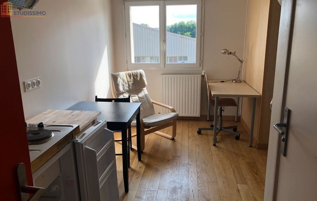 Studio meublé 20m² Égletons - Meublé, rez-de-chaussée - Photo 1