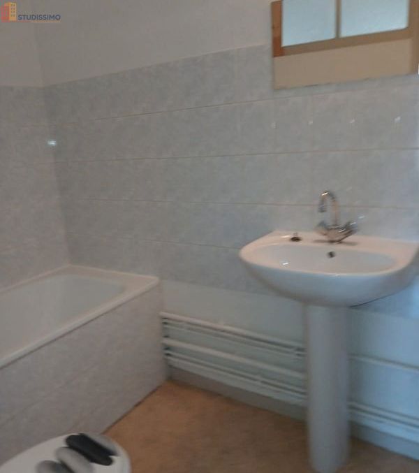 Studio 30m² Auxonne - 1er étage, DPE D - Photo 1