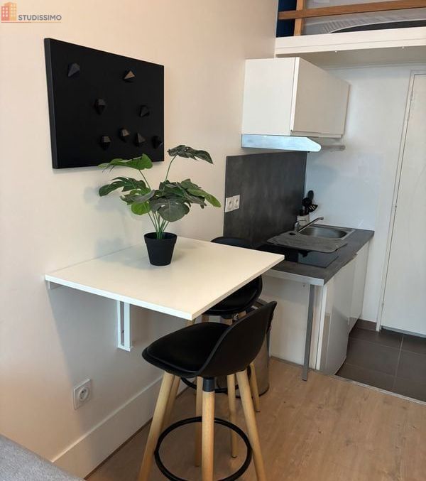 Studio meublé 16m² Dijon centre - Emplacement idéal - Photo 1