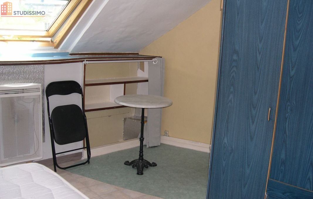 Studio meublé 18m² Dijon centre - Proche tram, proche facs - Photo 2