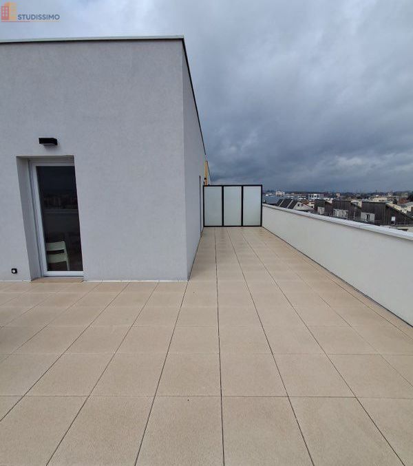 Studio meublé 24m² Dijon 21000 - Dernier étage, lumineux - Photo 1