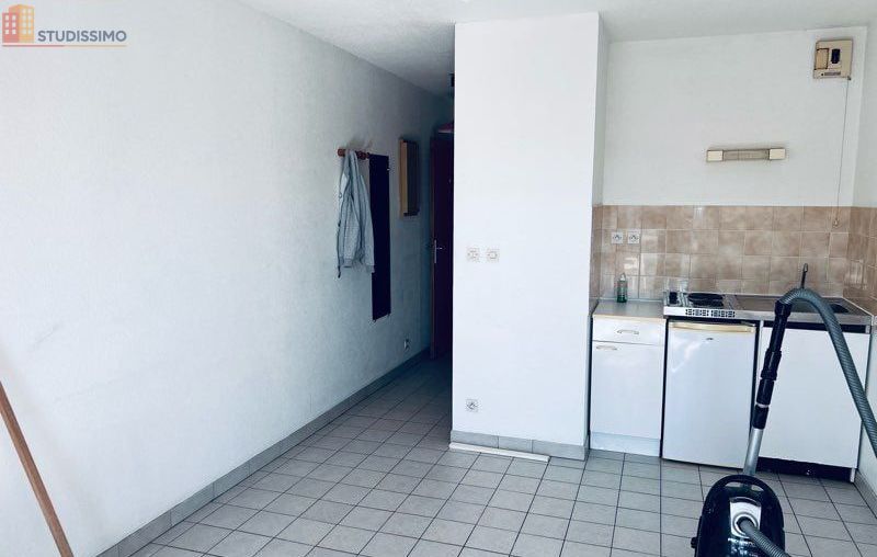 Studio 22m² Dijon centre - Lumineux, terrasse et parking - Photo 4