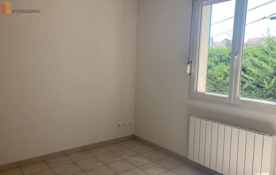 Studio meublé 19m² Dijon centre - Proche facs, proche place - Photo 4