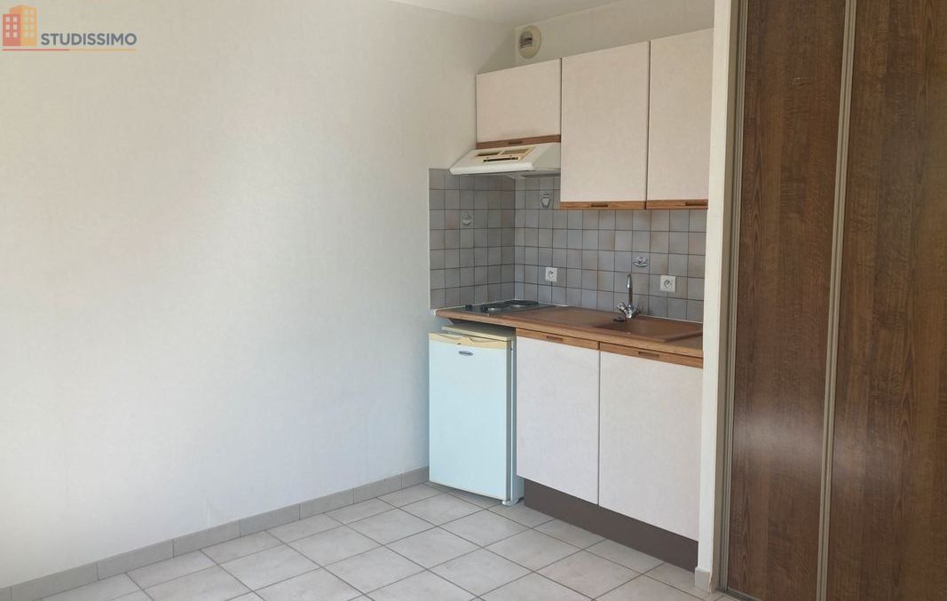 Studio meublé 19m² Dijon centre - Proche facs, proche place - Photo 5