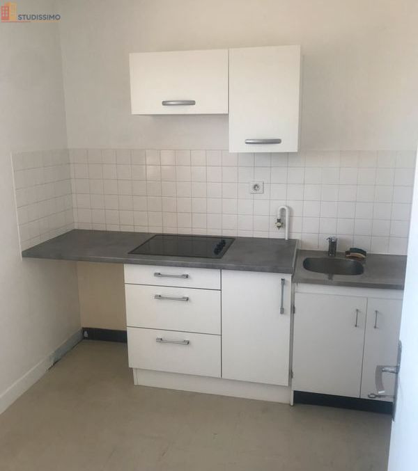 Studio 33m² Saint-Brieuc - Non meublé, dernier étage - Photo 2
