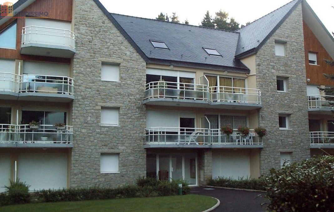 Studio meublé 25m² Saint-Brieuc - Résidence sécurisée, jardinet - Photo 2