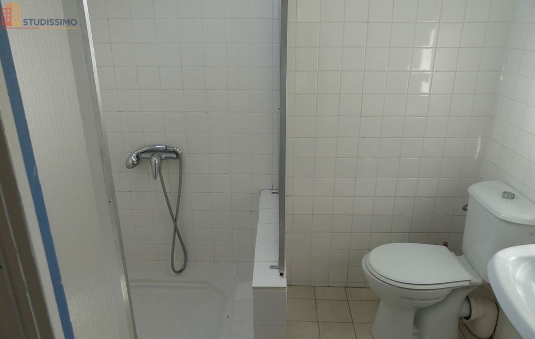 Studio meublé 27m² Loudéac centre - Lumineux, meublé - Photo 7