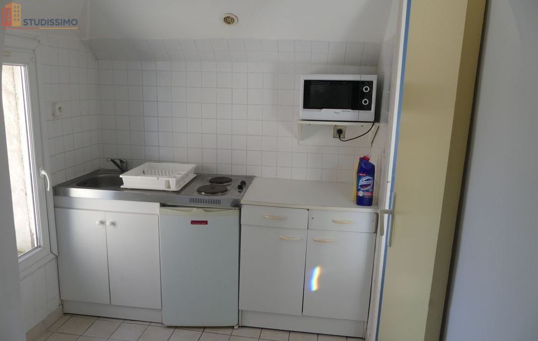 Studio meublé 27m² Loudéac centre - Lumineux, meublé - Photo 4