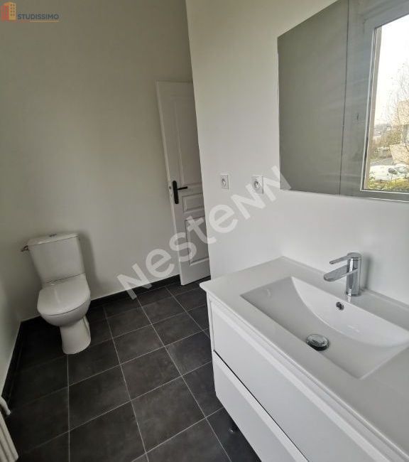 Studio 25m² Saint-Brieuc - DPE D - Photo 1