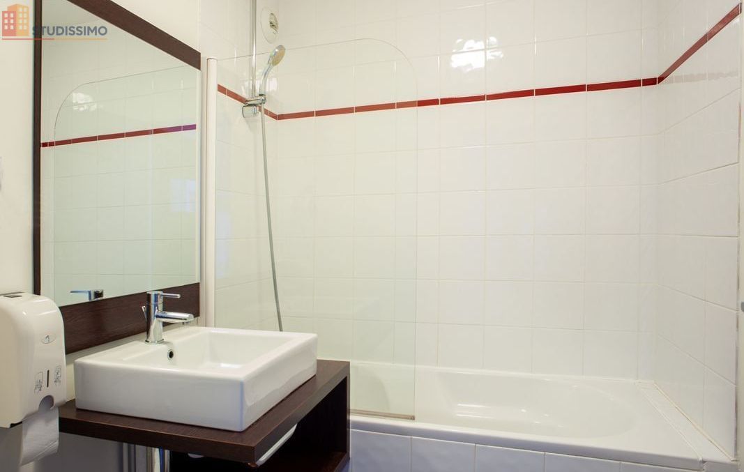 Studio meublé 20m² Dinan - Meublé, DPE C - Photo 4