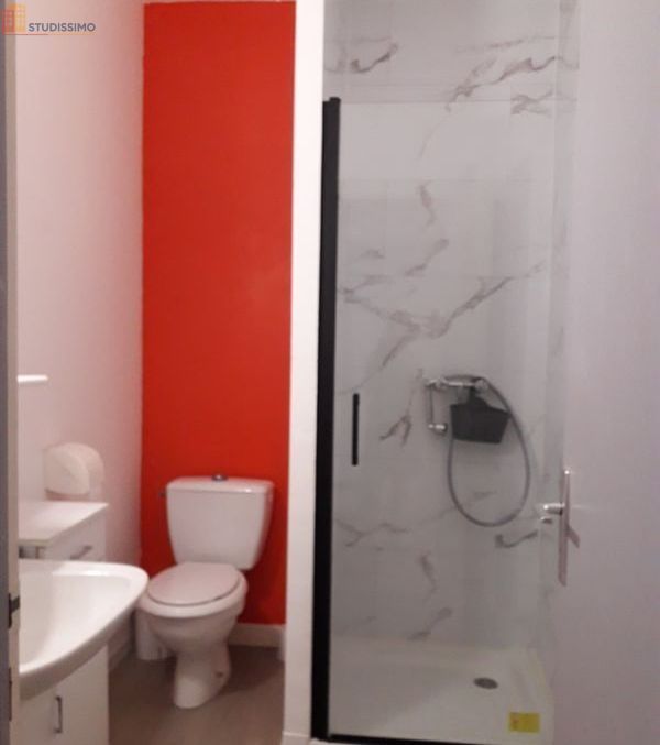 Studio meublé 28m² Guingamp - Plein centre, orienté sud - Photo 8