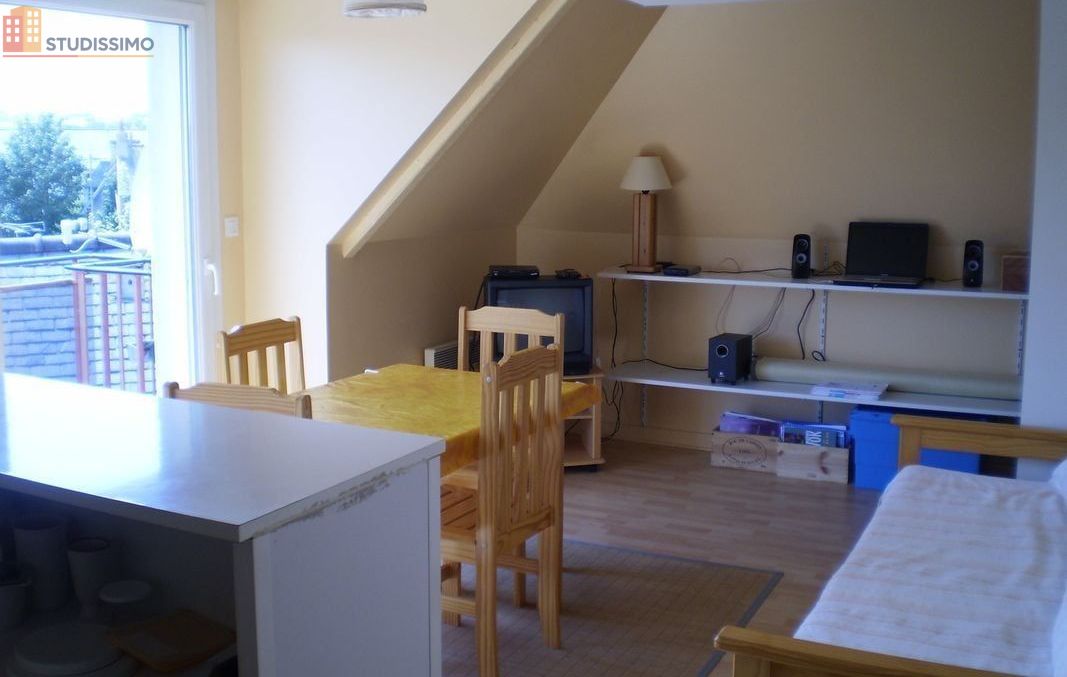 Studio meublé 25m² Lannion centre - Clair, 2e étage - Photo 4