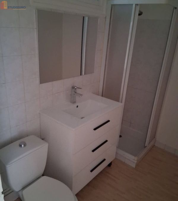 Studio meublé 18m² Guingamp centre - 2e étage, lumineux - Photo 1