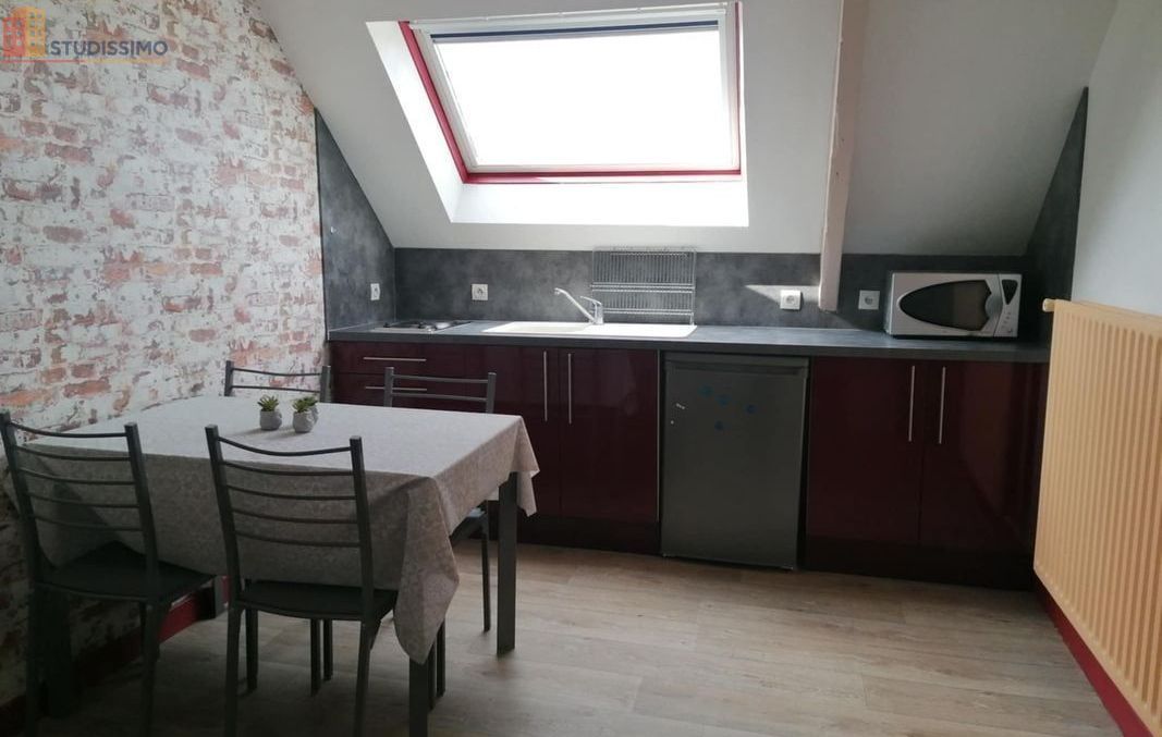 Studio meublé 28m² Guingamp - Lumineux, 2e étage - Photo 3