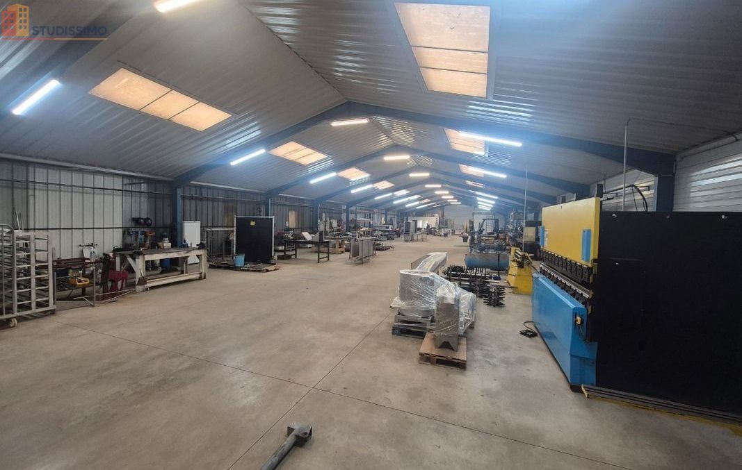 Studio 1000m² Plédran - Espace industriel équipé - Photo 2