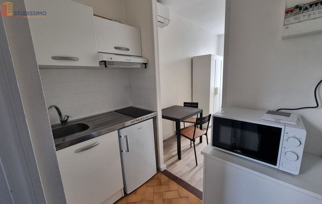 Studio meublé 16m² Saint-Brieuc - RDC, centre Charner - Photo 1
