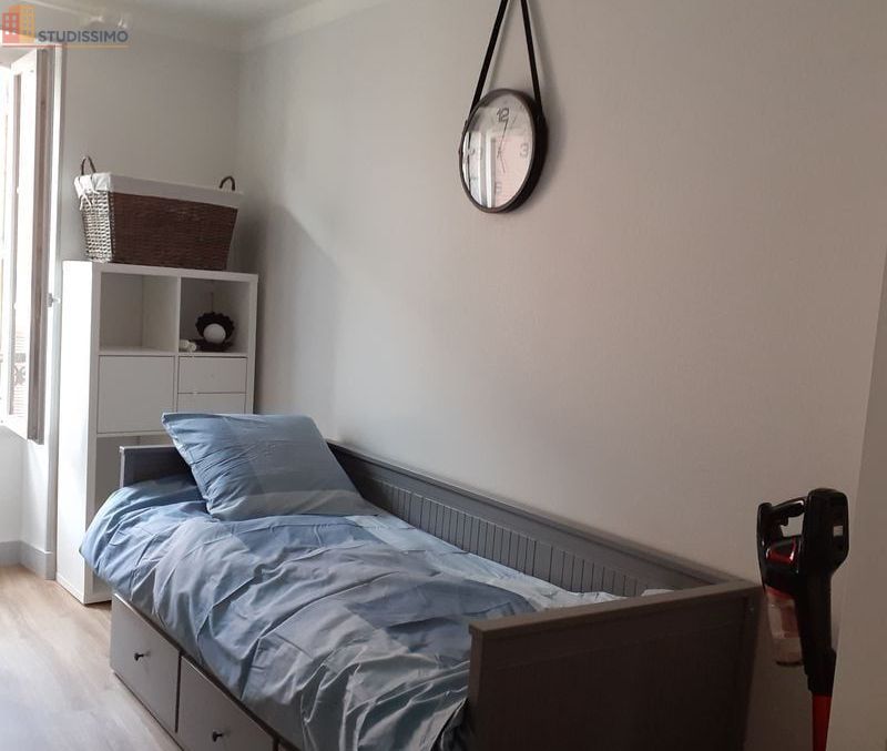Studio meublé 25m² Boussac centre - Proche commerces, libre - Photo 3