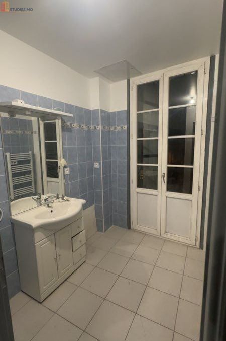Studio 40m² Montpon-Ménestérol - Très lumineux, refait à neuf - Photo 2