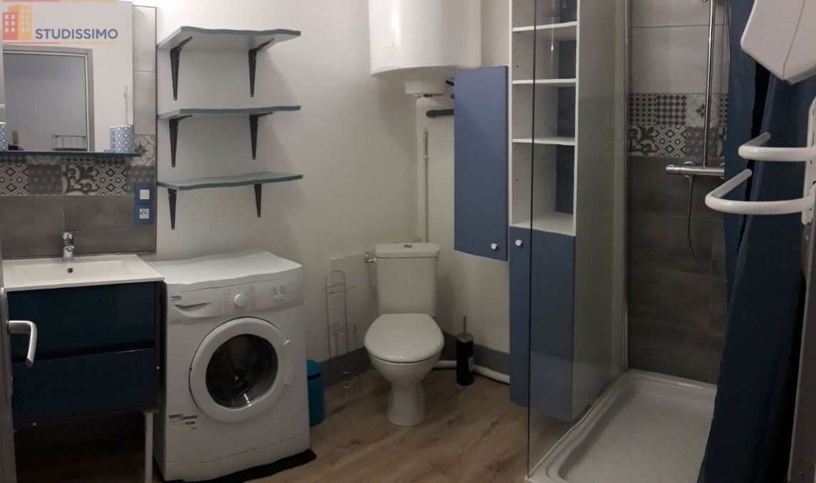 Studio 25m² Besançon centre - Meublé, refait à neuf - Photo 2