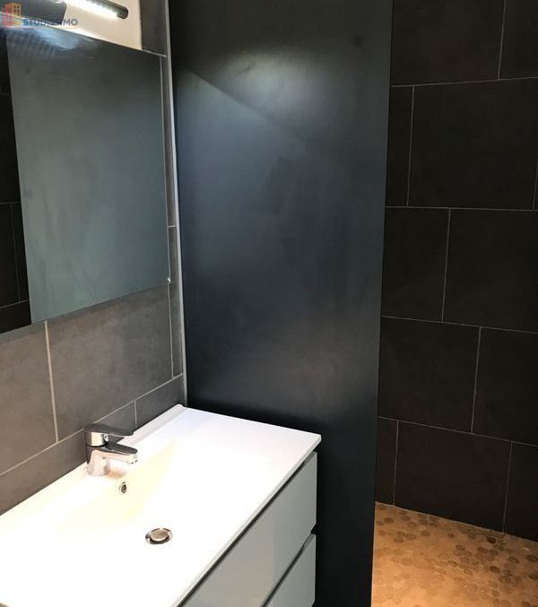 Studio 20m² Montbéliard - Meublé, place de parking - Photo 2