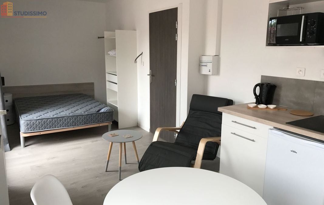 Studio 20m² Montbéliard - Meublé, place de parking - Photo 1
