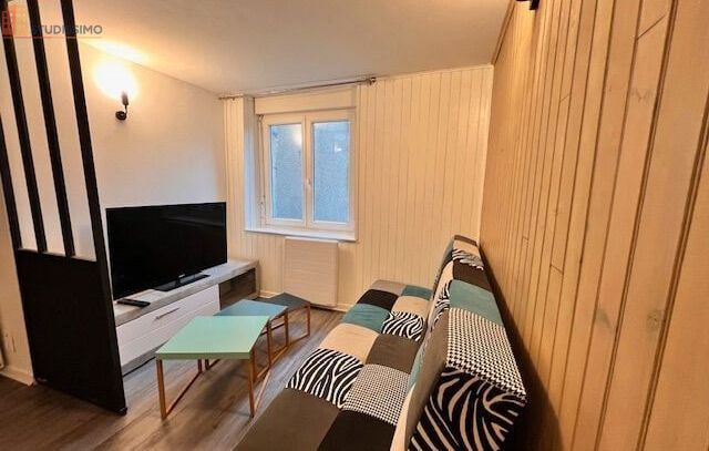 Studio meublé 24m² Besançon 25000 - Lumineux, 2e étage - Photo 2
