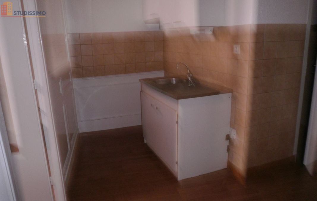Studio 31m² Pontarlier - Très bien situé, parking - Photo 1