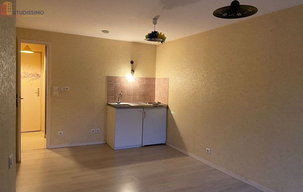 Studio 21m² Besançon centre - Étage 2/4, DPE C - Photo 8