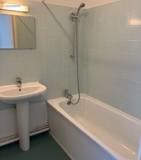 Studio 24m² Besançon - étage 3, DPE D - Photo 1