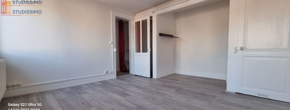 Studio 32m² Besançon centre - Proche gare, dernier étage - Photo 5