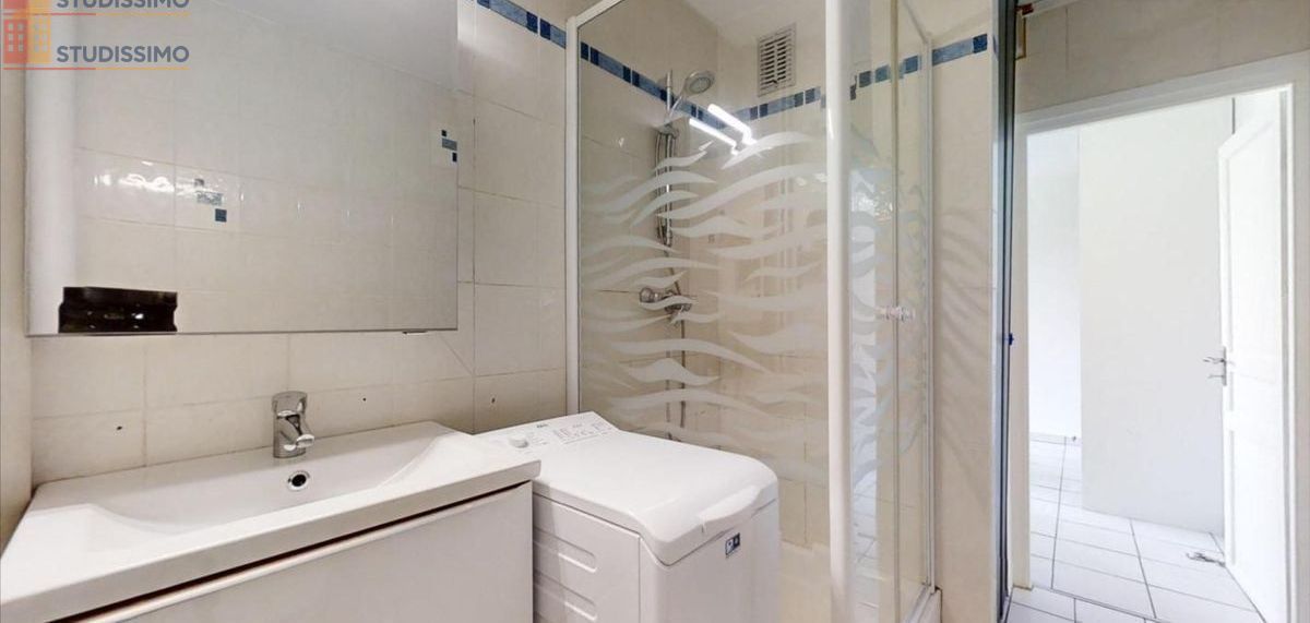 Studio 30m² Besançon 25000 - Meublé, dernier étage - Photo 2
