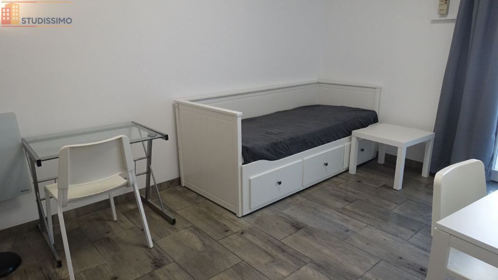 Studio meublé 16m² Besançon - Meublé, compact - Photo 1