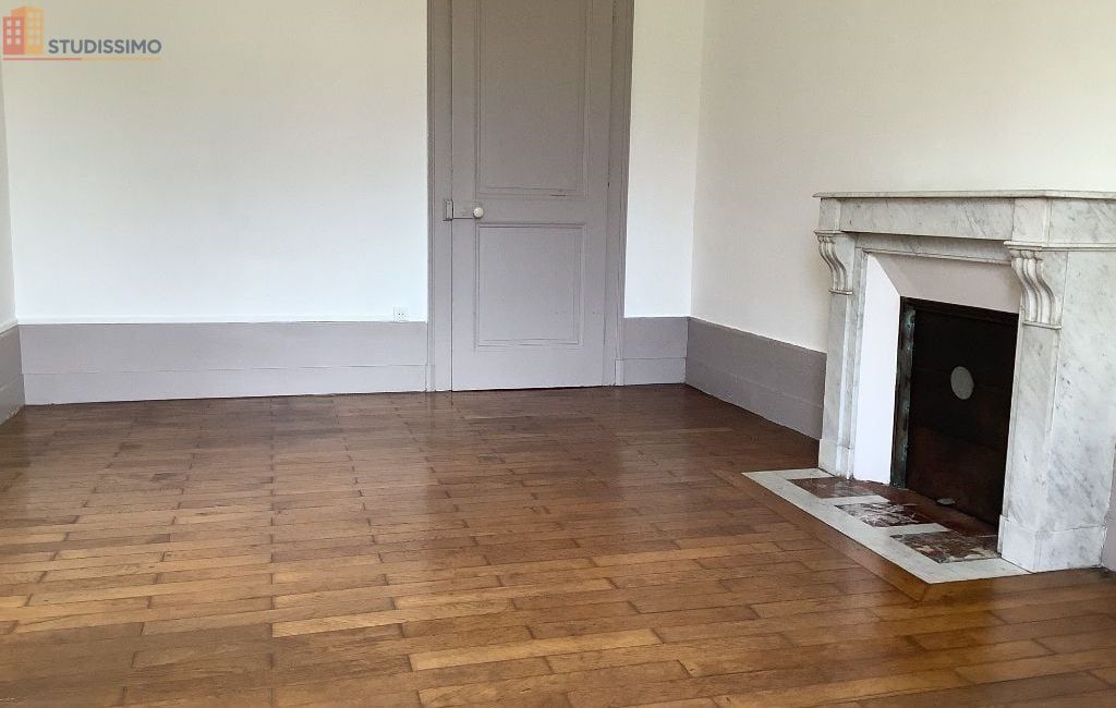 Studio 40m² Besançon - lumineux, spacieux - Photo 4
