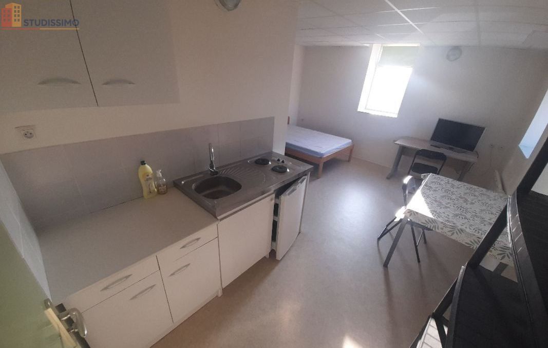 Studio meublé 20m² Sochaux 25600 - Meublé, DPE C - Photo 1