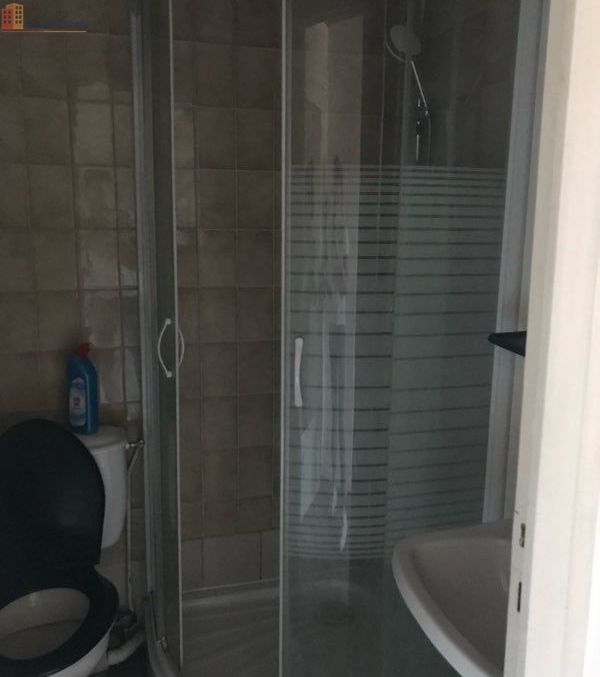 Studio meublé 16m² Besançon 25000 - Meublé, dernier étage - Photo 2