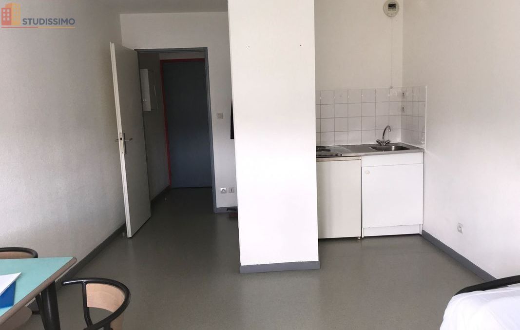 Studio 18m² Besançon - Semi-meublé, proche campus - Photo 9