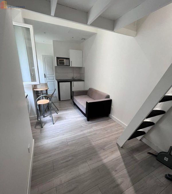 Studio meublé 20m² Besançon centre - Calme, lumineux - Photo 3