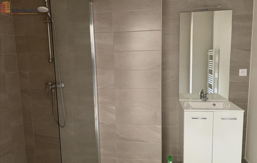 Studio 30m² Besançon 25000 - 3e étage, DPE D - Photo 8