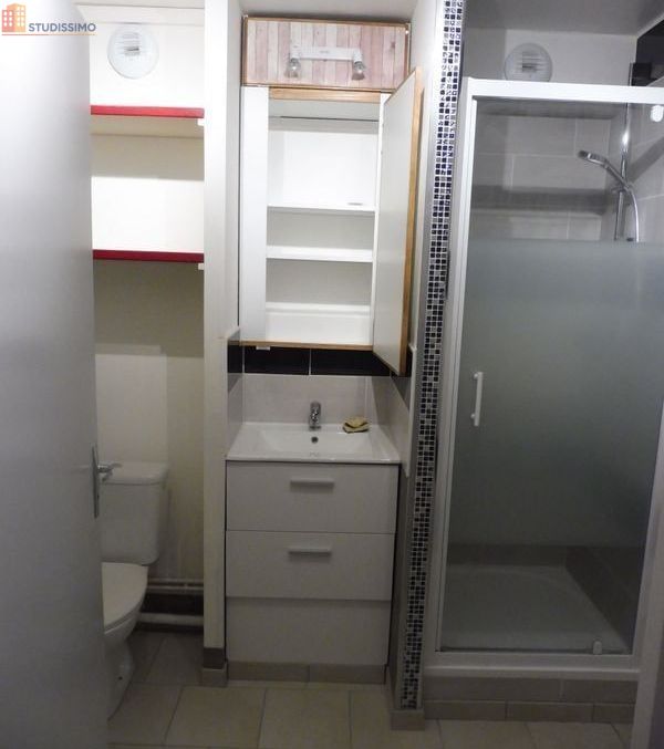 Studio 27m² Besançon - Place de parking privative - Photo 2
