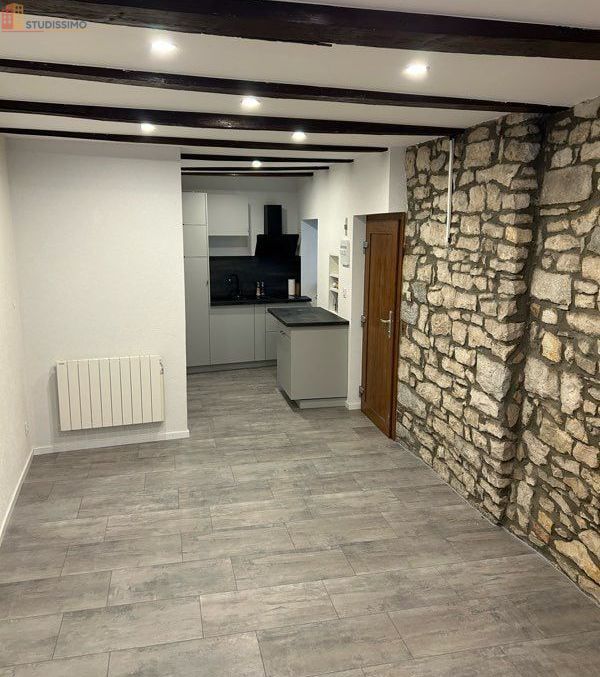 Studio meublé 30m² Besançon centre historique - Rénové, avec cachet - Photo 7