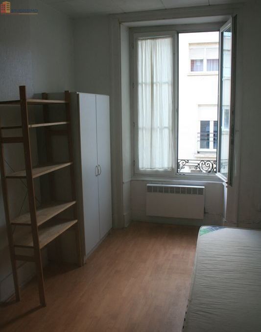 Studio meublé 16m² Besançon - Lumineux, 2e étage - Photo 3
