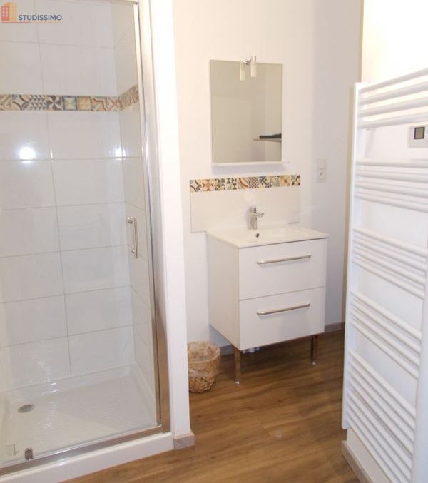 Studio meublé 25m² Valence - Meublé, DPE C - Photo 2