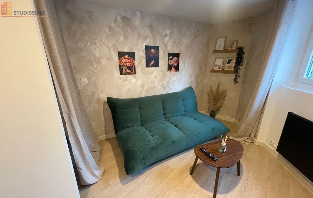 Studio à Valence