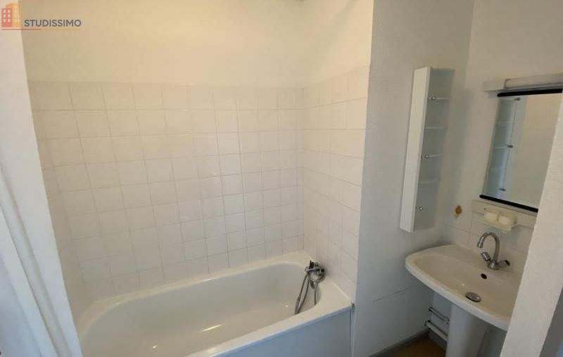 Studio meublé 22m² Valence centre - Lumineux, 2e étage - Photo 2