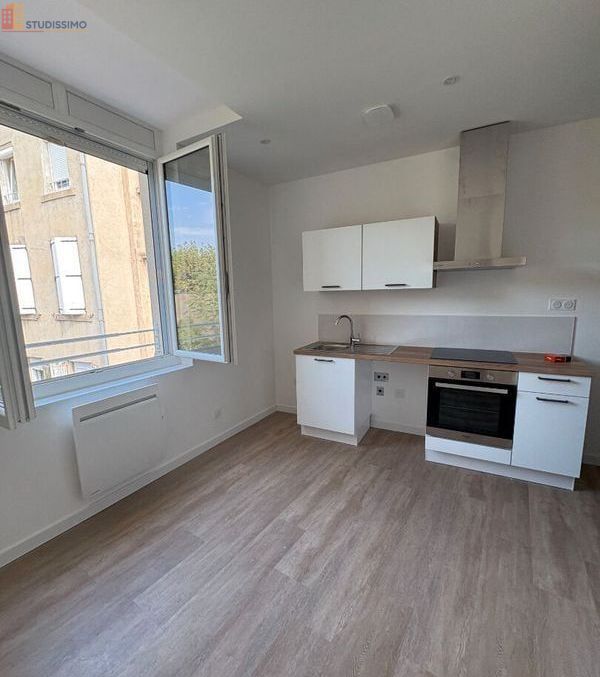 Studio à Valence