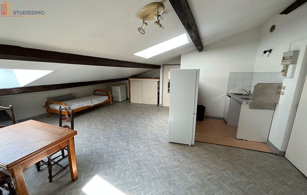 Studio meublé 30m² Valence - Lumineux, dernier étage - Photo 2