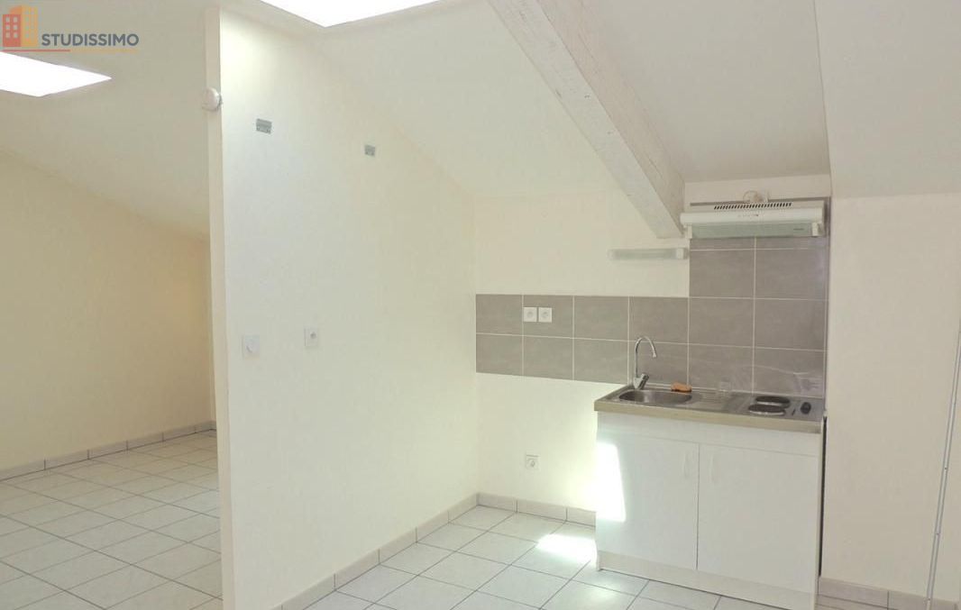 Studio 31m² Romans-sur-Isère - Étage 2, DPE D - Photo 1
