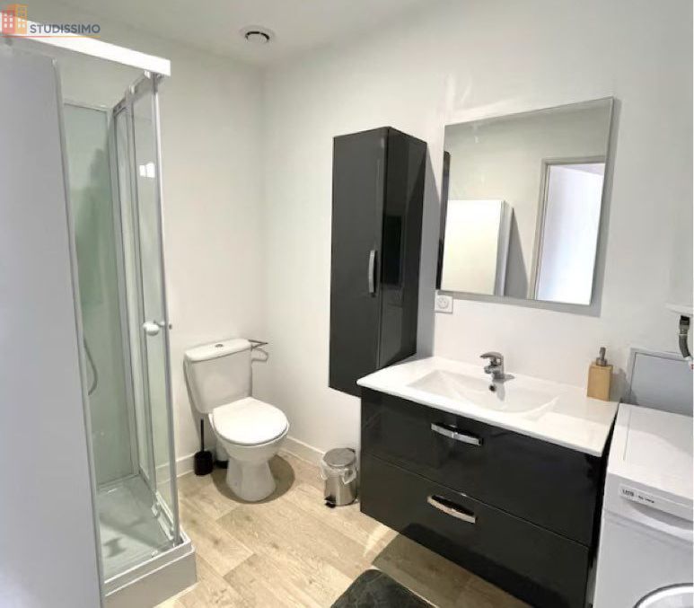 Studio 25m² Bourg-de-Péage - Meublé, rénové avec cheminée - Photo 2