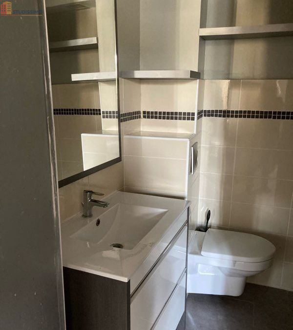 Studio meublé 25m² Romans-sur-Isère centre - Meublé, 1er étage - Photo 4